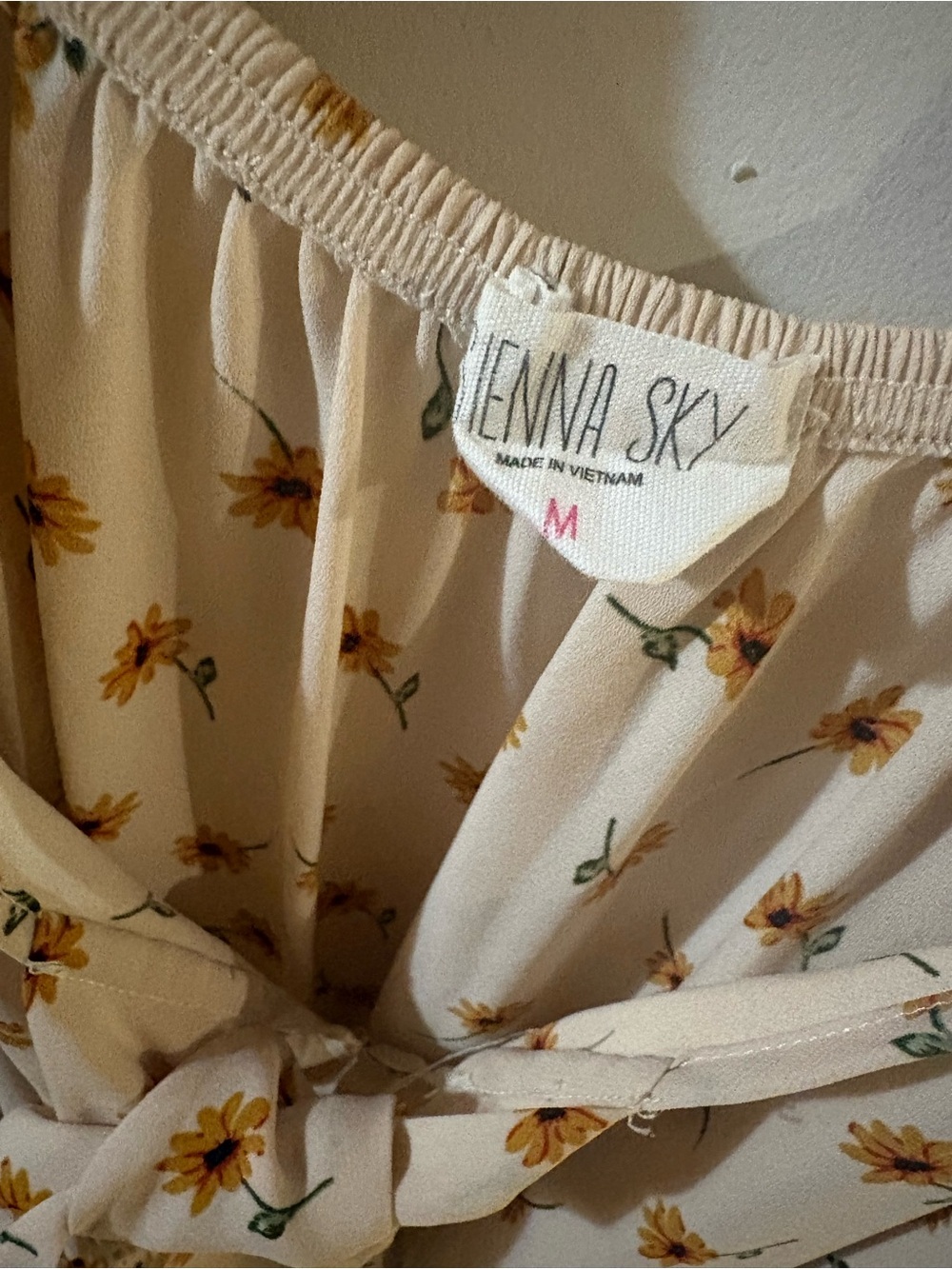 Lennna Sky Women's Cream Floral Skirt - Yellow Daisy Print